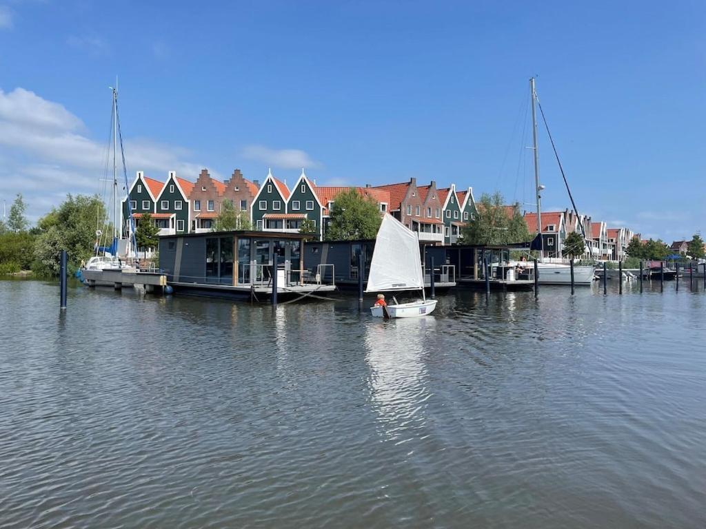 Hotel Modern Houseboat In Marina Of Volendam Exteriér fotografie